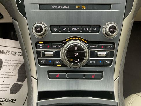 Used 2019 Lincoln MKZ Premiere image 20