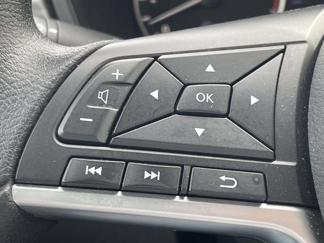 Used 2025 Nissan Altima 2.5 SV FWD image 25