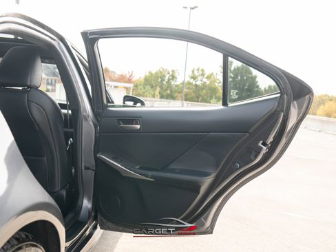 Used 2018 Lexus IS 300 F Sport w/ F Sport Package image 42