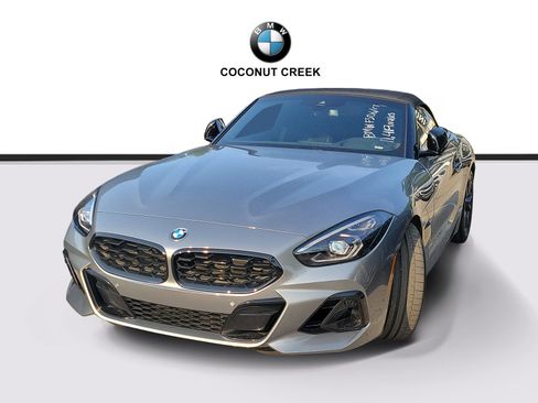 Used 2023 BMW Z4 sDrive30i w/ Premium Package RWD image 3