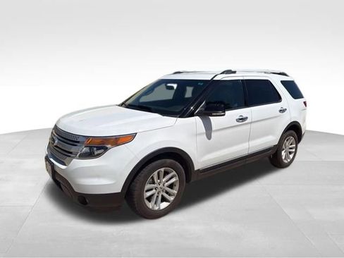 Used 2013 Ford Explorer XLT FWD image 8