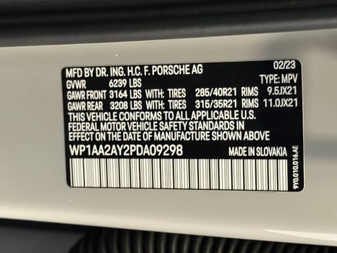 Certified 2023 Porsche Cayenne Platinum Edition AWD/4WD image 23