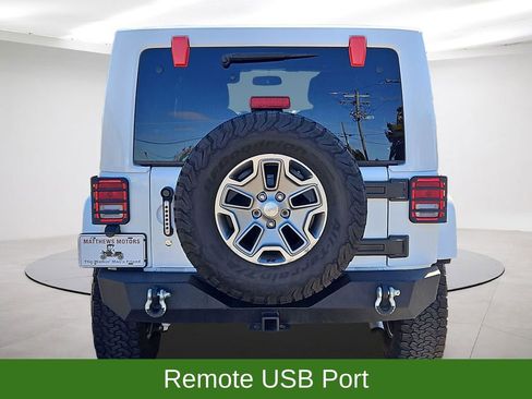 Used 2017 Jeep Wrangler Unlimited Rubicon w/ Connectivity Group AWD/4WD image 6