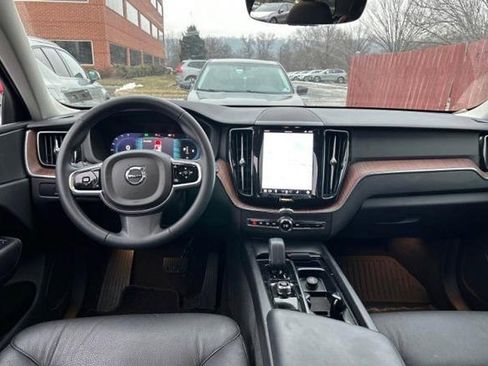 Certified 2023 Volvo XC60 B5 Plus w/ Climate Package image 15