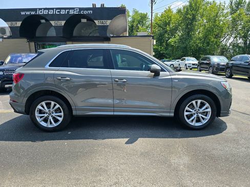 Used 2021 Audi Q3 2.0T Premium Plus w/ Premium Plus Package AWD/4WD image 2