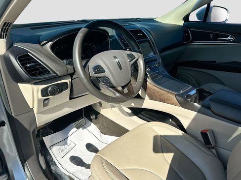 Used 2016 Lincoln MKX Reserve w/ Climate Package AWD/4WD image 9