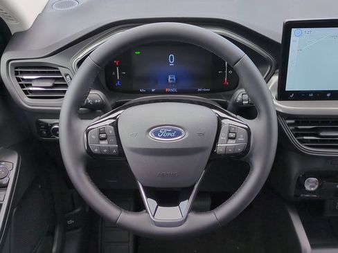 New 2025 Ford Escape SE FWD image 19