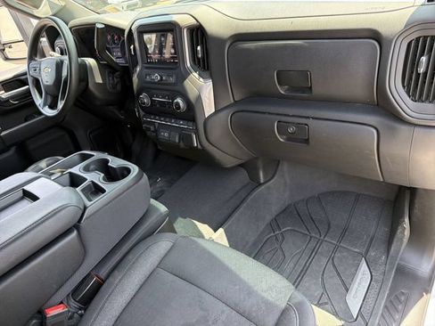 Used 2024 Chevrolet Silverado 2500 Custom w/ Custom Value Package AWD/4WD image 32