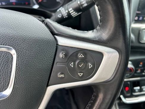 Used 2021 GMC Terrain SLE w/ Driver Convenience Package FWD image 16