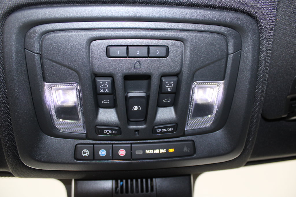 Used 2025 GMC Sierra 1500 AT4 w/ AT4 Premium Package AWD/4WD image 46