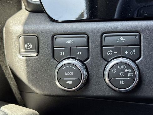 New 2026 GMC Sierra 1500 Elevation AWD/4WD image 16