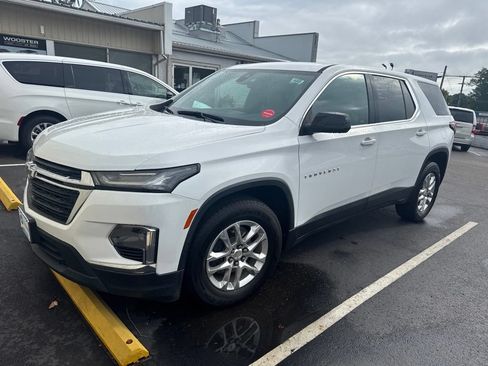 Used 2022 Chevrolet Traverse LS AWD/4WD image 1