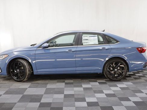 New 2026 Volkswagen Jetta SE FWD image 5