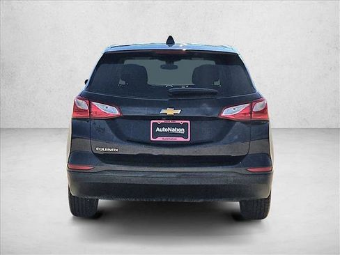 Used 2020 Chevrolet Equinox LS FWD image 13