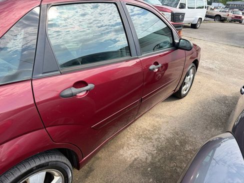 Used 2006 Ford Focus SES image 12