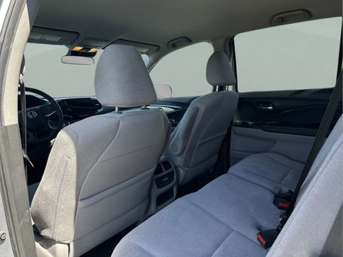 Used 2021 Honda Pilot EX image 18