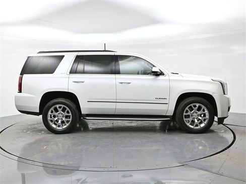 Used 2016 GMC Yukon SLT w/ Open Road Package image 8