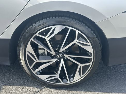 Used 2024 Hyundai Ioniq 6 SEL RWD image 18