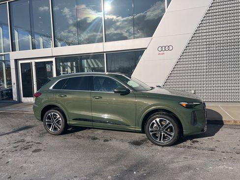 Used 2025 Audi Q5 Premium Plus w/ Premium Plus image 13