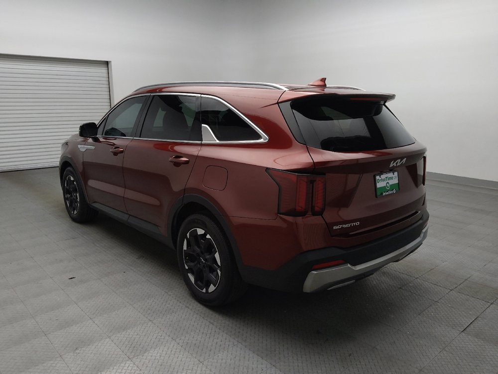 Used 2024 Kia Sorento S FWD image 5