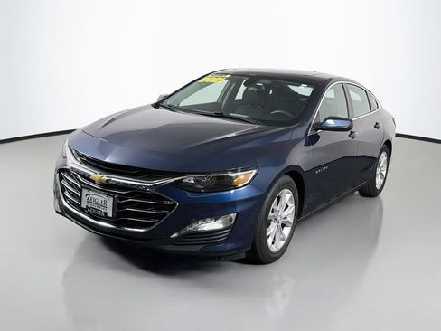 Used 2021 Chevrolet Malibu LT FWD image 3