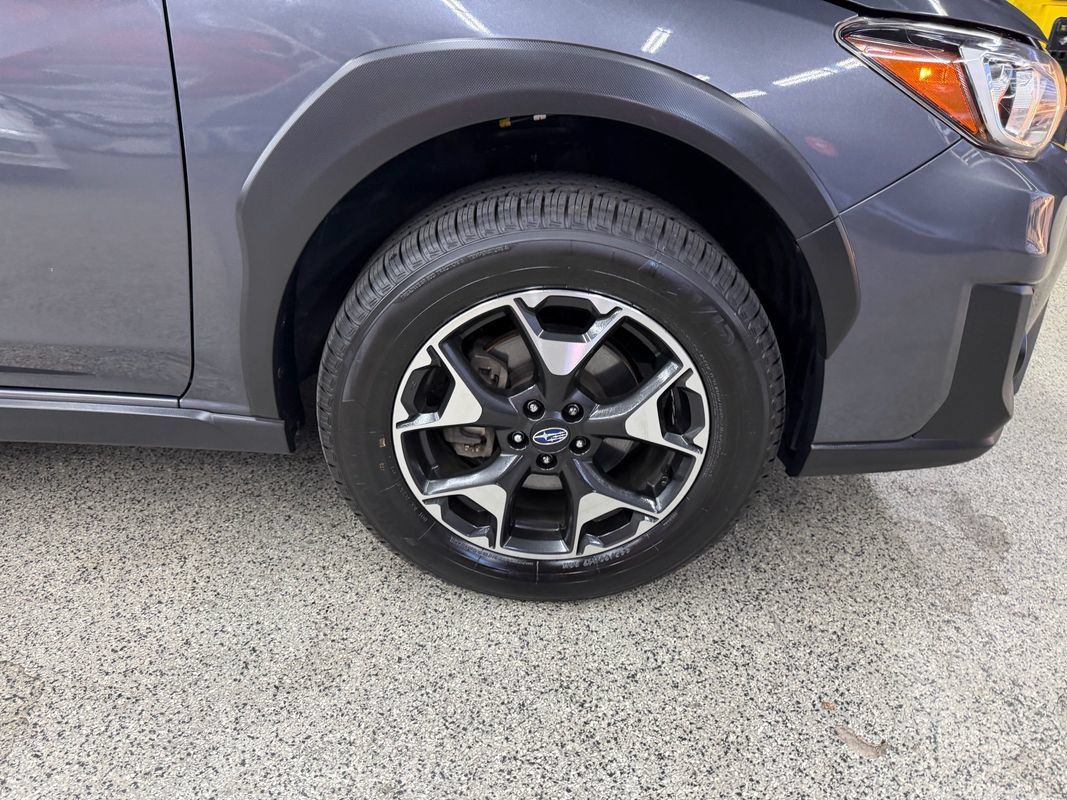 Used 2020 Subaru Crosstrek 2.0i Premium w/ Moonroof Package 1 AWD/4WD image 38