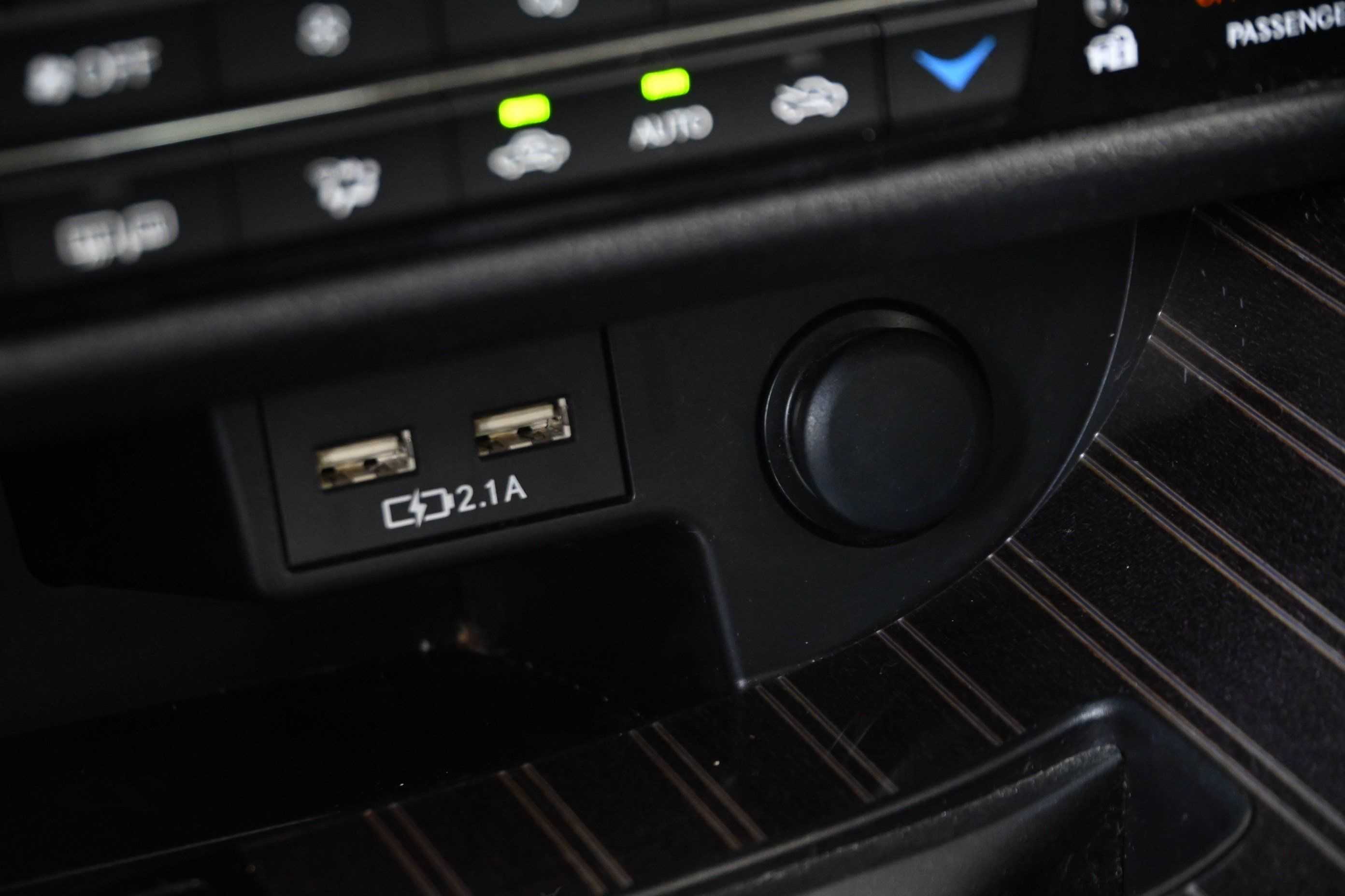 Used 2021 Lexus RX 450h AWD w/ Luxury Package image 26