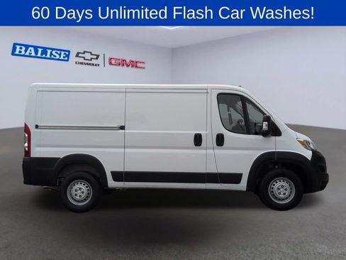 Used 2025 RAM ProMaster 2500 w/ Convenience Group FWD image 3