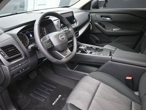 New 2026 Nissan Pathfinder Platinum w/ Cargo Package image 18