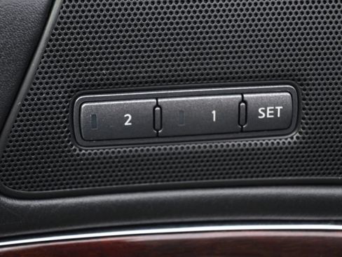 Used 2011 INFINITI M37 x w/ Premium Pkg AWD/4WD image 22