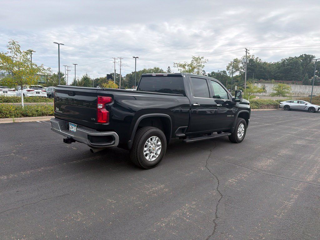 Used 2021 Chevrolet Silverado 2500 LTZ w/ Z71 Off-Road Package AWD/4WD image 19