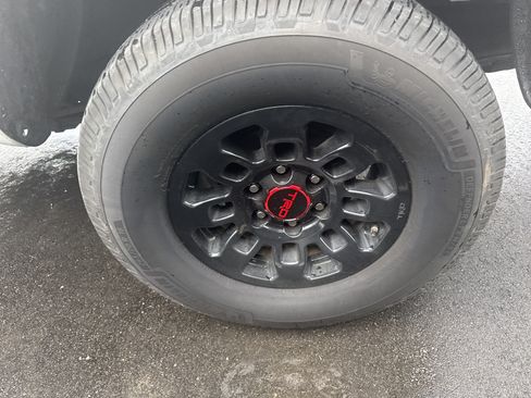 Used 2019 Toyota Tacoma TRD Pro AWD/4WD image 11