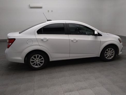 Used 2018 Chevrolet Sonic LT FWD image 10