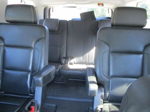 Used 2017 GMC Yukon SLT RWD image 20