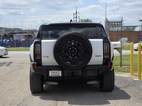 Used 2024 GMC Hummer EV 2X w/ LPO, Illumination Package AWD/4WD image 17
