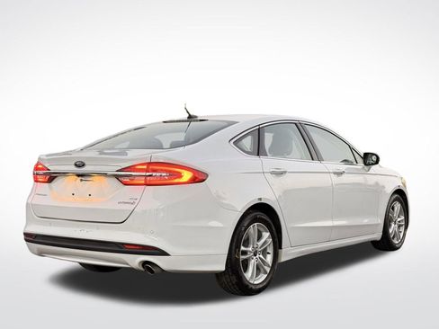 Used 2018 Ford Fusion SE w/ Equipment Group 602A image 6