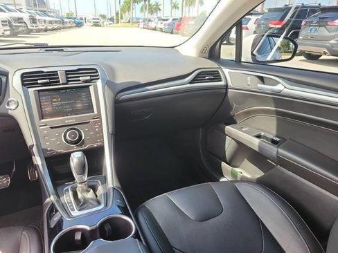Used 2015 Ford Fusion Titanium AWD/4WD image 21