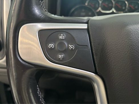 Used 2018 GMC Sierra 1500 SLE w/ SLE Value Package AWD/4WD image 16