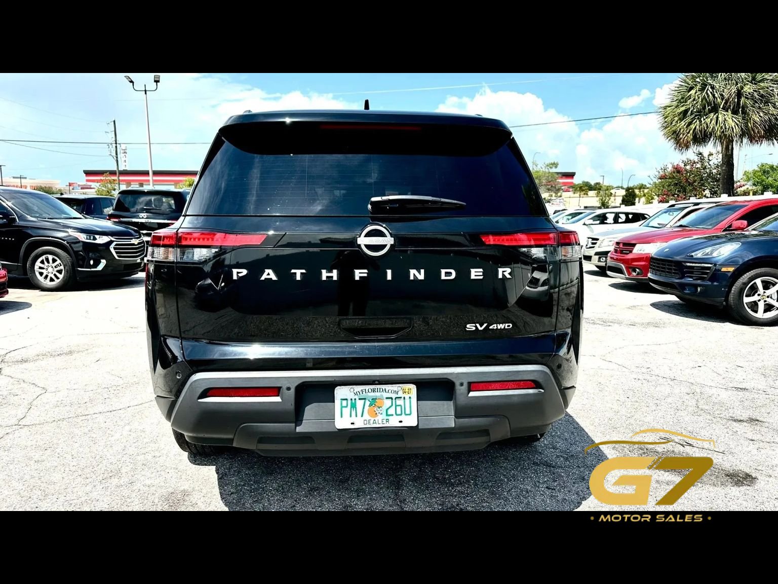 Used 2024 Nissan Pathfinder SV AWD/4WD image 4