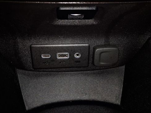 Used 2025 Chevrolet Malibu LS FWD image 23