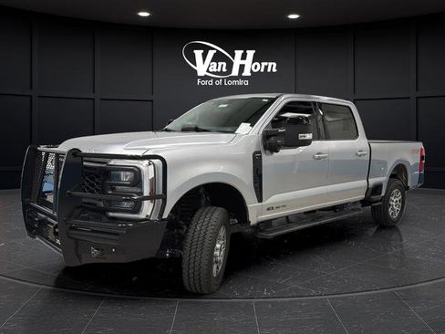 Used 2024 Ford F250 Lariat w/ Lariat Ultimate Package AWD/4WD image 3