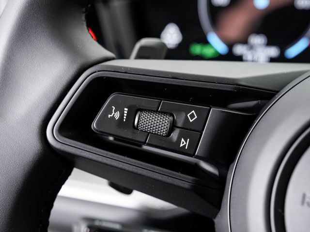 Certified 2026 Porsche Cayenne Coupe AWD/4WD image 12