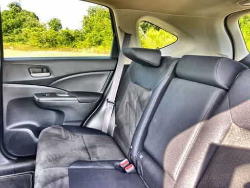 Used 2016 Honda CR-V SE image 14