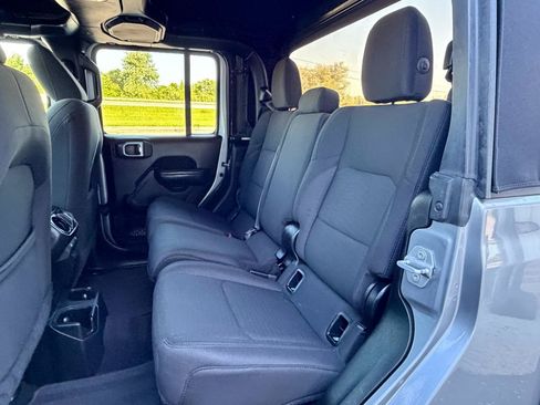 Used 2020 Jeep Gladiator Sport w/ Quick Order Package 24S AWD/4WD image 22
