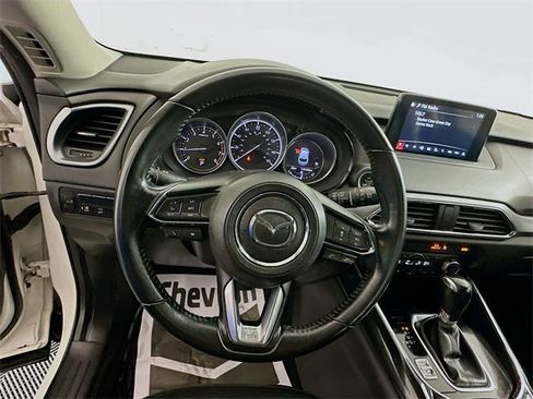 Used 2018 MAZDA CX-9 Touring image 11