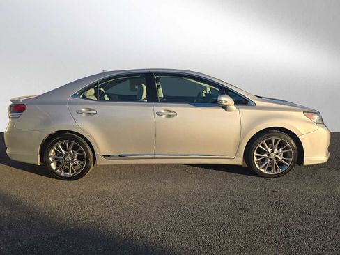 Used 2010 Lexus HS 250h image 2