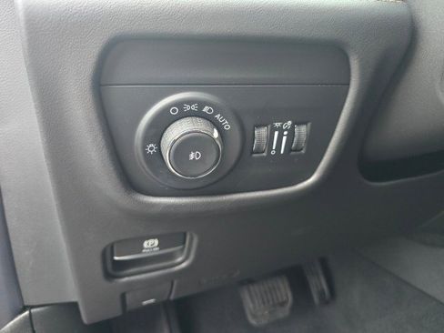 New 2025 Jeep Grand Cherokee L Summit image 29