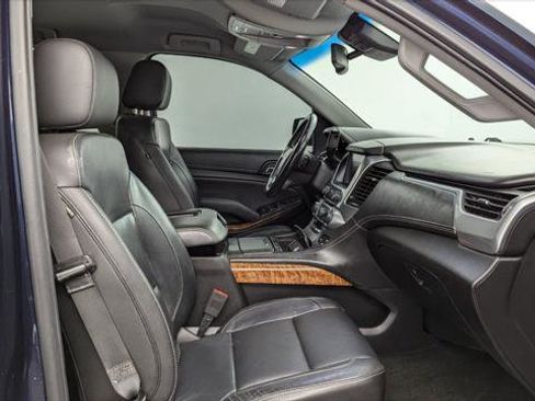 Used 2018 Chevrolet Suburban Premier image 23
