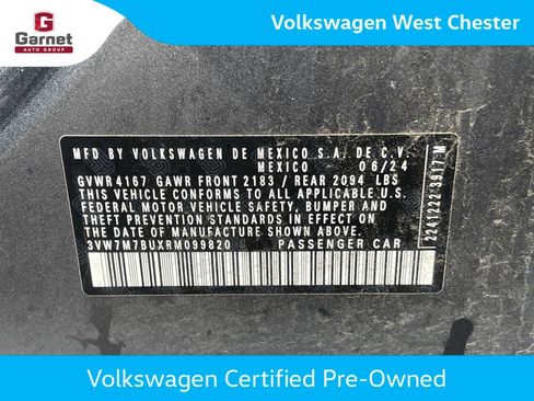 Certified 2024 Volkswagen Jetta SE w/ Panoramic Sunroof Package FWD image 12