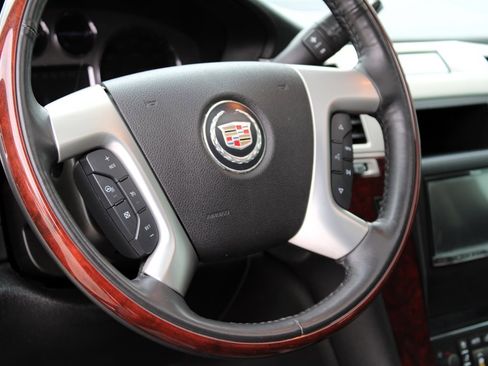 Used 2007 Cadillac Escalade EXT w/ Information Package image 35